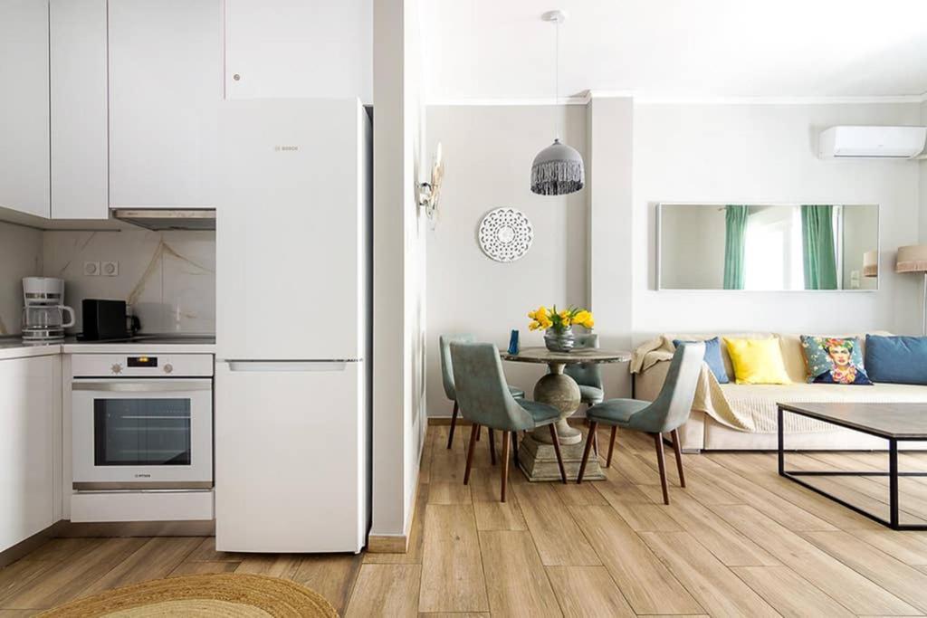 Bright Apartment For 6 Ppl In Athene Buitenkant foto