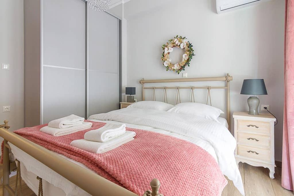 Bright Apartment For 6 Ppl In Athene Buitenkant foto