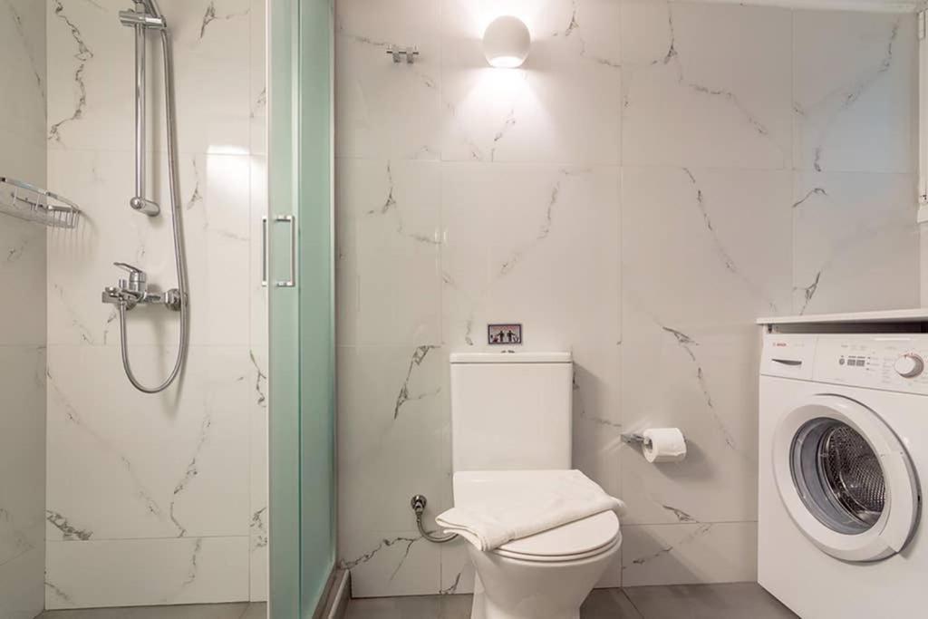 Bright Apartment For 6 Ppl In Athene Buitenkant foto